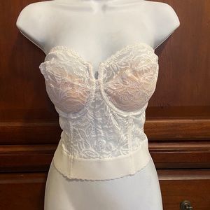 Longlined strapless bra